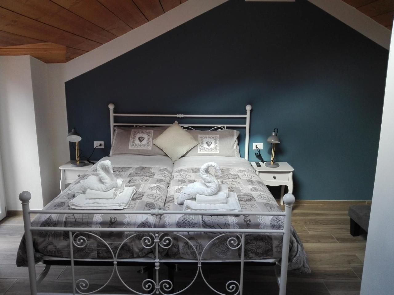 Eden Bed & Breakfast กันโนบีโอ ภายนอก รูปภาพ